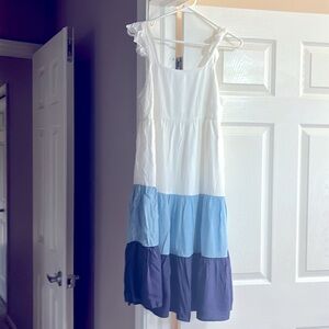 3 tiered dress white and blue